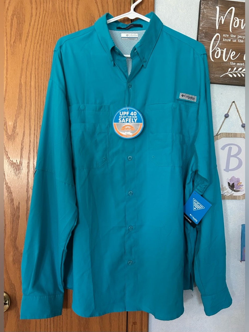 NWT Columbia Aqua Blue Shirt - Men’s Size Large
